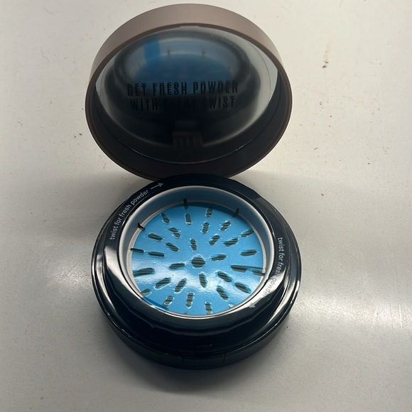 Halo fresh powder 2- Fair - Picture 2 of 2